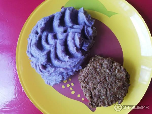 Красивое блюдо из фиолетовой картофеля