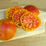 Оранжевые томаты
